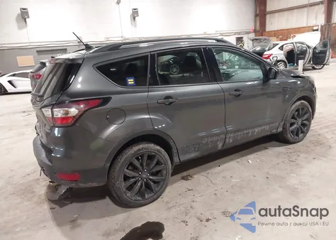 2018 Ford Escape Se z USA, uszkodzony, nr VIN 1FMCU9GD8JUA15446
